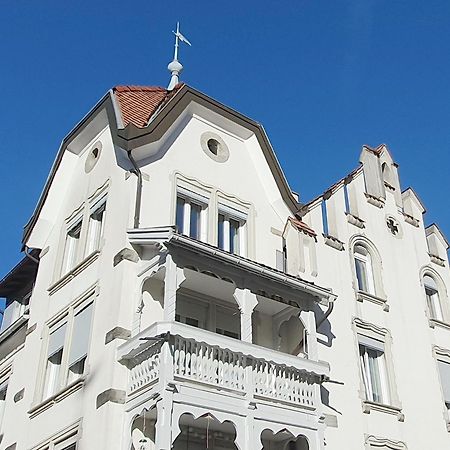 2 Zimmer Zentral-Ruhig Mit Flair Gertrud Schloessli St. Gallen Kültér fotó